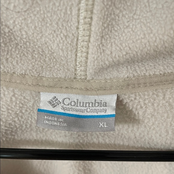 Columbia Tan and Black Fleece Pullover - Picture 4 of 5